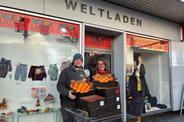 im Bild v.l. Ursula Maringer, Zivildiener Nico Seemayer